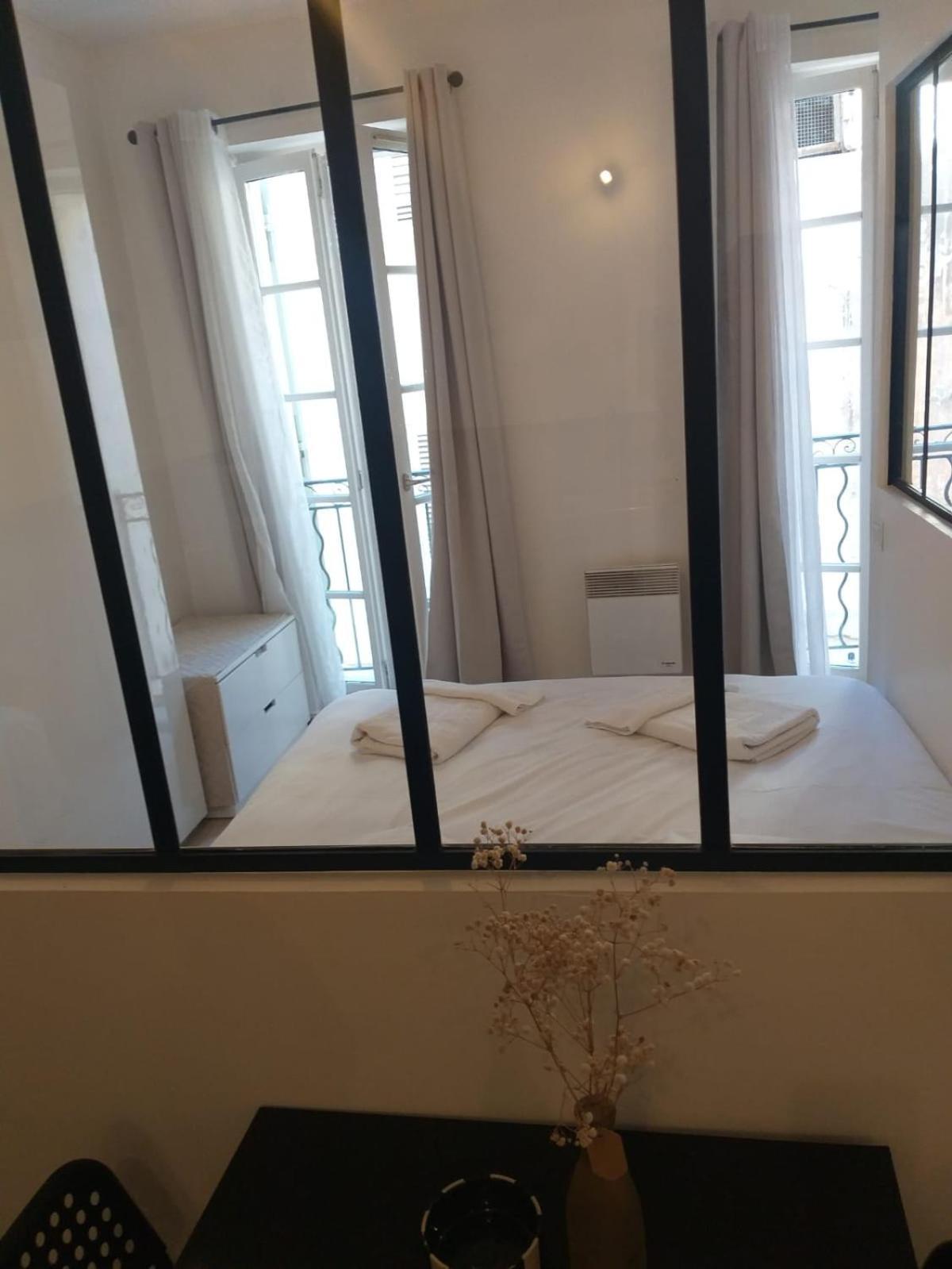 Apartamento Beau Loft Au Coeur De Tolón Exterior foto